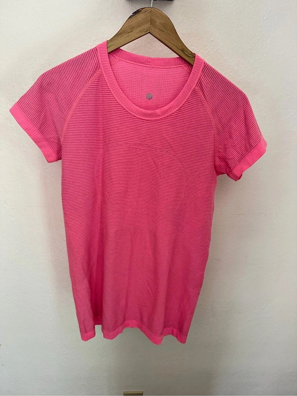 lululemon Swiftly Tech Short Sleeve Crew Tee in Pink